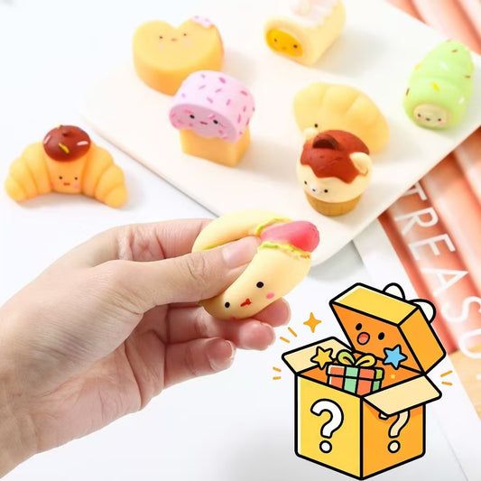 🍰Baking Snack Squeeze Fun Dumpling Blind Box